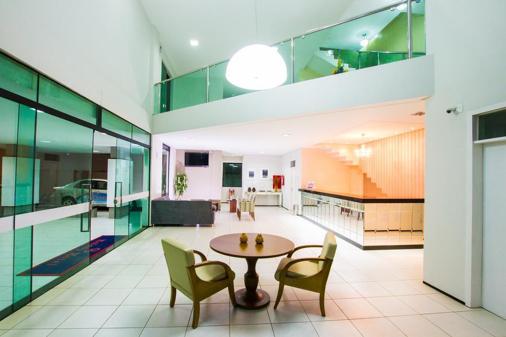 Holiday Hotel Picos Bagian luar foto