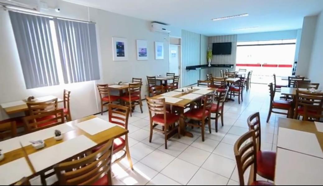 Holiday Hotel Picos Bagian luar foto